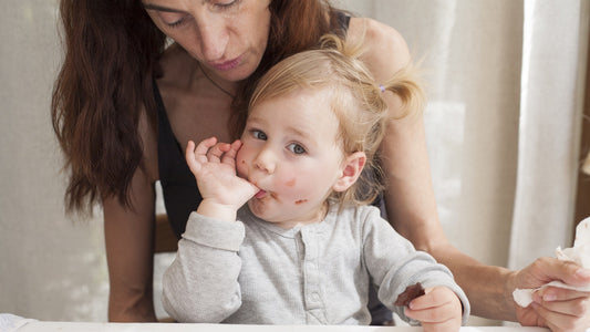 The Effects Of Thumb Sucking Can Affect Your Kid Later In Life, & It's Actually Pretty Serious