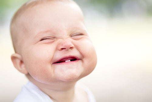 Dentist in San Diego Explains How Pacifiers and Thumb Sucking Affect Your Child’s Teeth